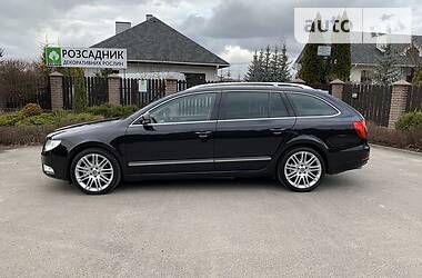 Універсал Skoda Superb 2011 в 
