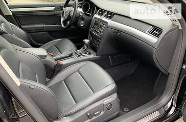 Універсал Skoda Superb 2011 в 