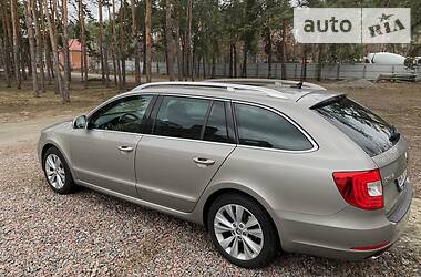 Универсал Skoda Superb 2013 в 