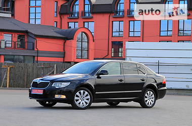 Седан Skoda Superb 2010 в 