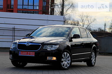 Седан Skoda Superb 2010 в 