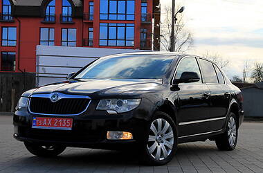 Седан Skoda Superb 2010 в 