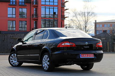 Седан Skoda Superb 2010 в 