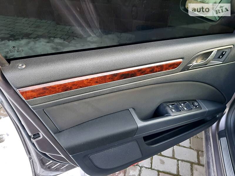 Седан Skoda Superb 2012 в Дніпрі