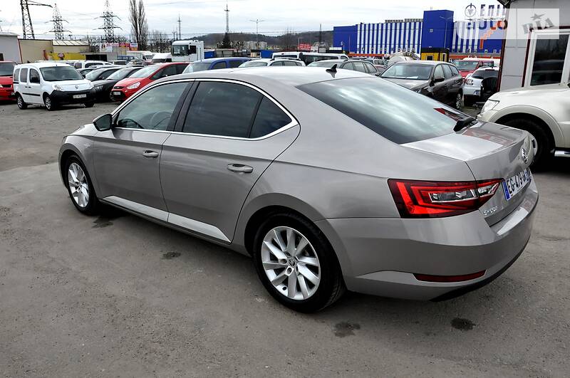 Седан Skoda Superb 2017 в Львові фото 22 Седан Skoda Superb 2017 в Львові