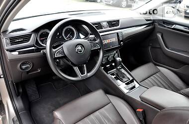 Седан Skoda Superb 2017 в Львове