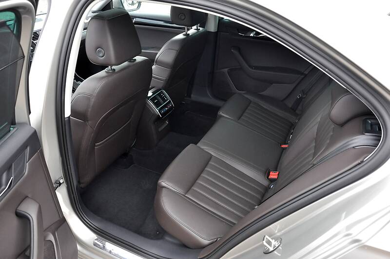 Седан Skoda Superb 2017 в Львові фото 48 Седан Skoda Superb 2017 в Львові