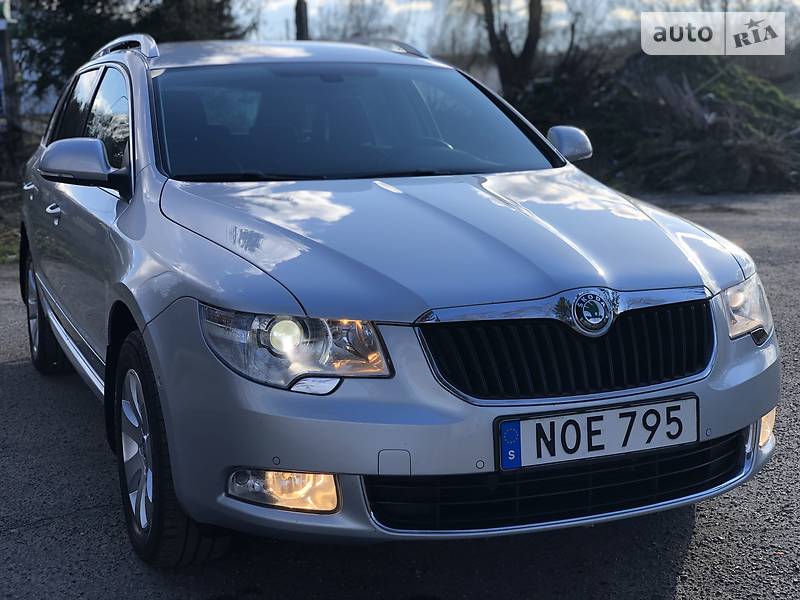Універсал Skoda Superb 2011 в Радивиліві