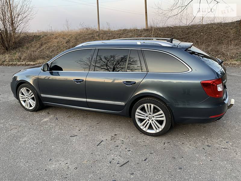 Універсал Skoda Superb 2013 в Львові