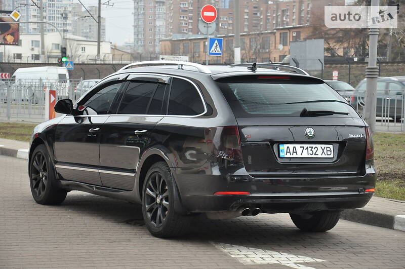 Універсал Skoda Superb 2011 в Києві