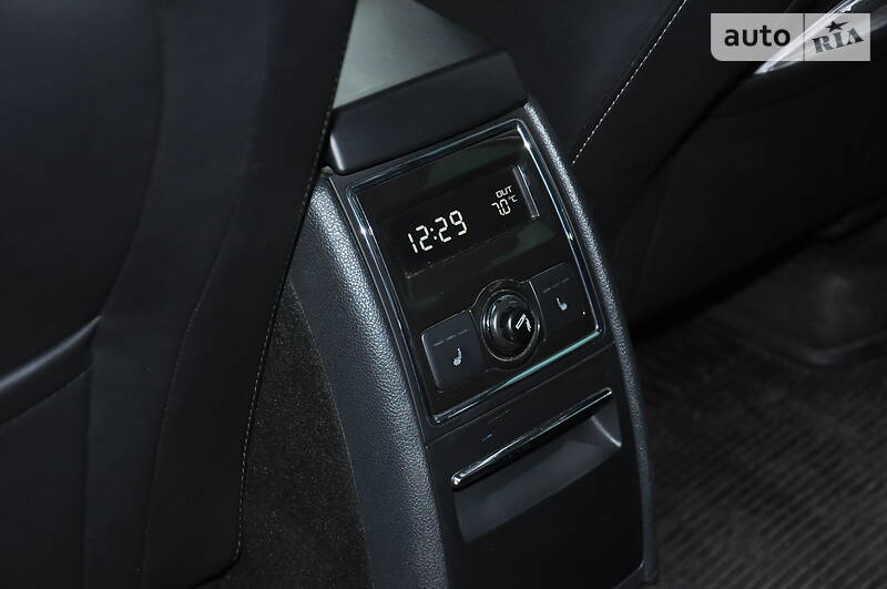Універсал Skoda Superb 2011 в Києві