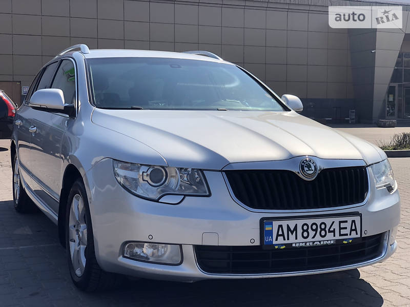 Універсал Skoda Superb 2010 в Житомирі