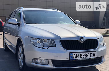 Універсал Skoda Superb 2010 в 