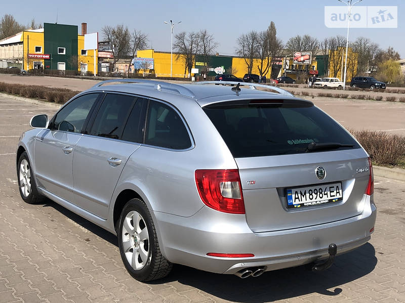 Універсал Skoda Superb 2010 в Житомирі