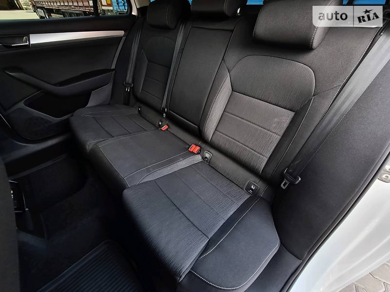 Універсал Skoda Superb 2016 в Мукачевому