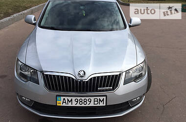 Універсал Skoda Superb 2014 в 