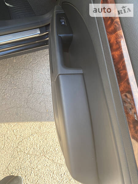 Седан Skoda Superb 2010 в Кривому Розі