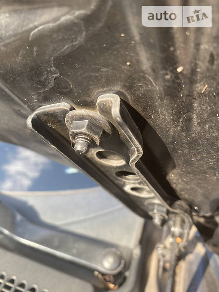 Седан Skoda Superb 2010 в Кривому Розі