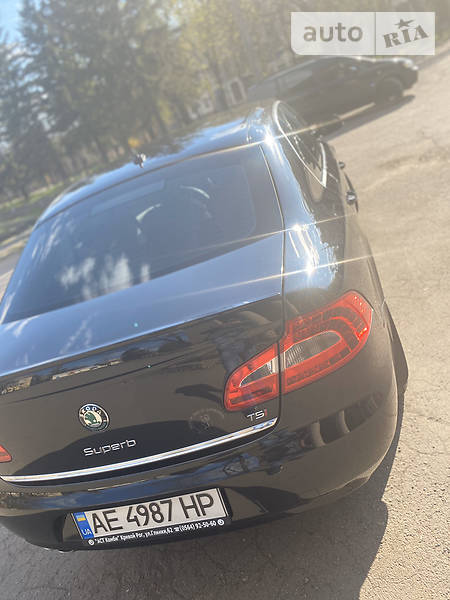 Седан Skoda Superb 2010 в Кривому Розі