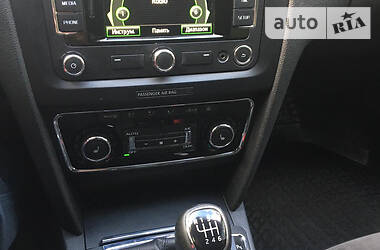 Седан Skoda Superb 2014 в 
