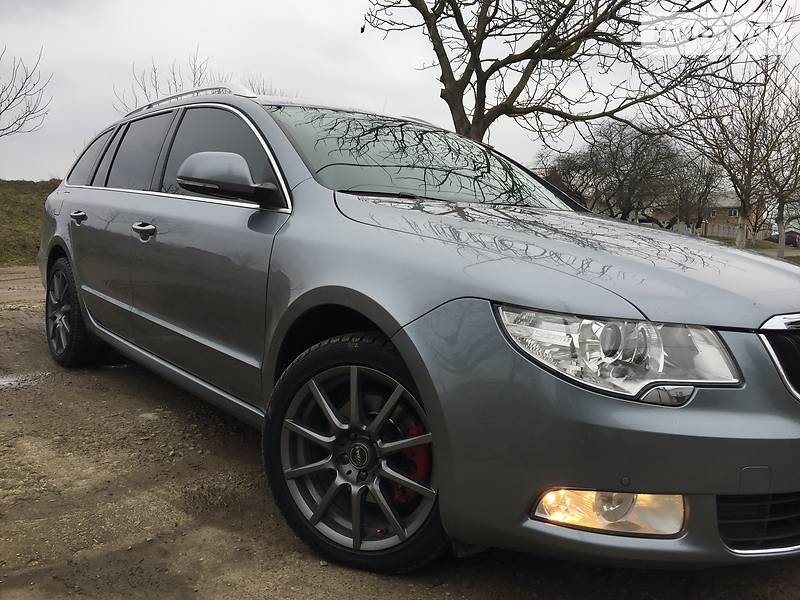 Універсал Skoda Superb 2011 в 