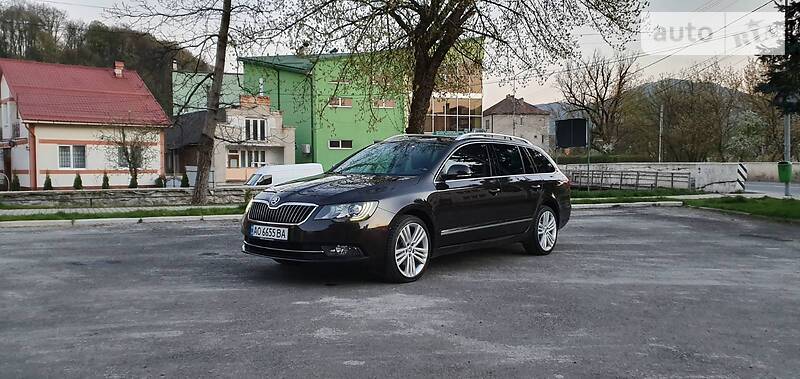 Універсал Skoda Superb 2015 в 