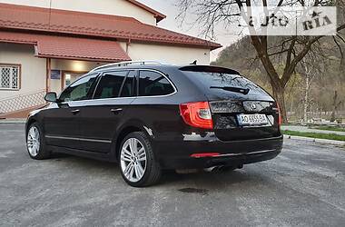Універсал Skoda Superb 2015 в 