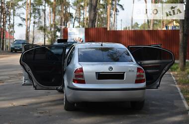Седан Skoda Superb 2008 в 