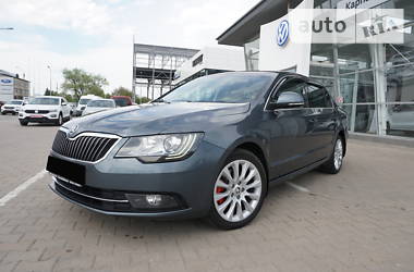 Ліфтбек Skoda Superb 2014 в 