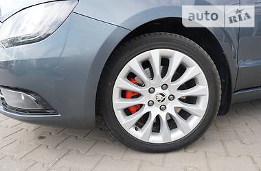 Ліфтбек Skoda Superb 2014 в 