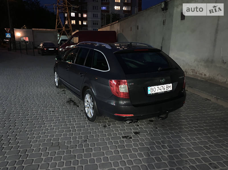 Універсал Skoda Superb 2010 в Тернополі