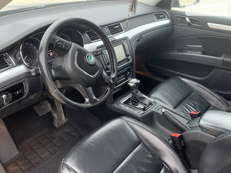 Універсал Skoda Superb 2010 в Тернополі