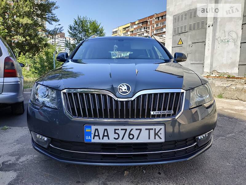 Універсал Skoda Superb 2015 в Києві