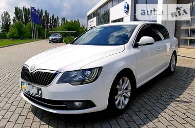 Ліфтбек Skoda Superb 2014 в 