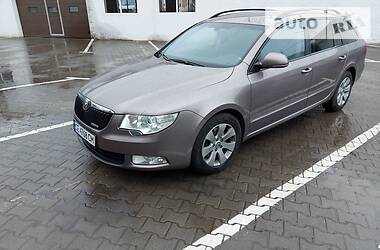 Универсал Skoda Superb 2012 в Черновцах