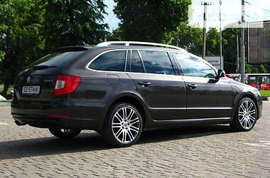 Универсал Skoda Superb 2011 в Львове