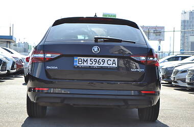 Універсал Skoda Superb 2018 в 