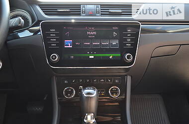 Універсал Skoda Superb 2018 в 