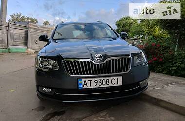 Универсал Skoda Superb 2013 в Чорткове