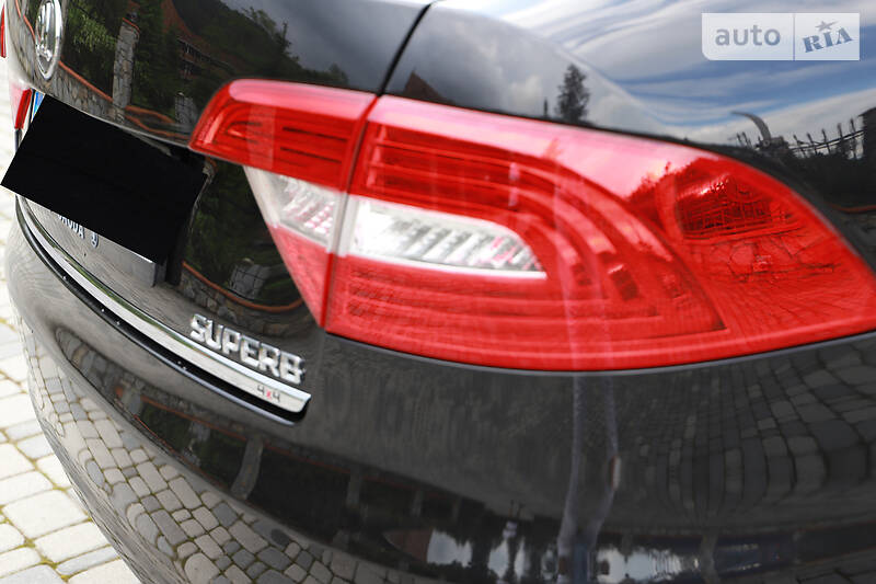 Седан Skoda Superb 2015 в Івано-Франківську