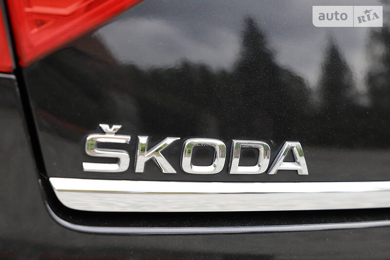 Седан Skoda Superb 2015 в Івано-Франківську