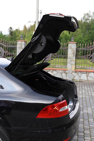 Седан Skoda Superb 2015 в Івано-Франківську