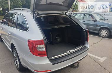 Універсал Skoda Superb 2013 в 