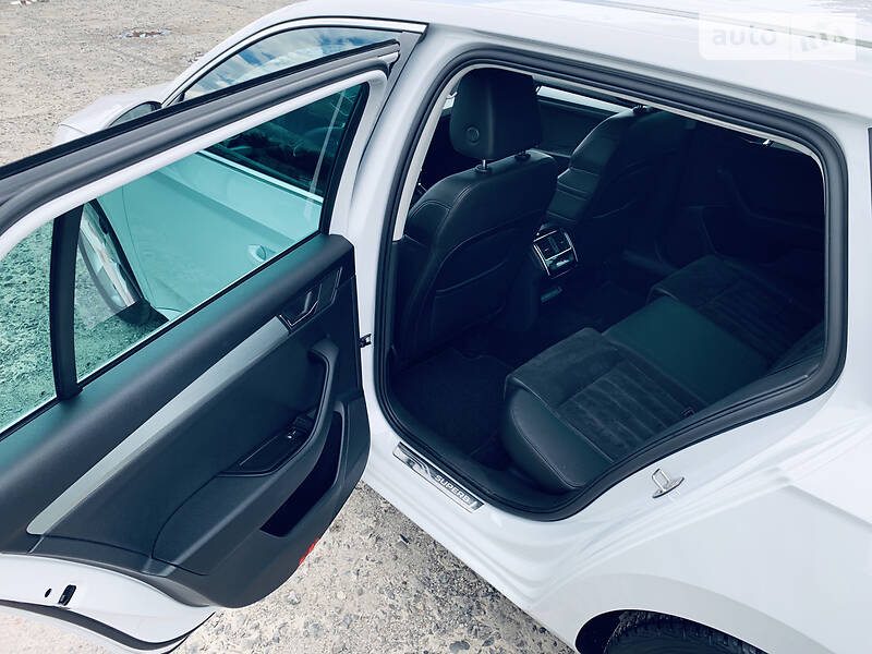 Універсал Skoda Superb 2017 в Рівному