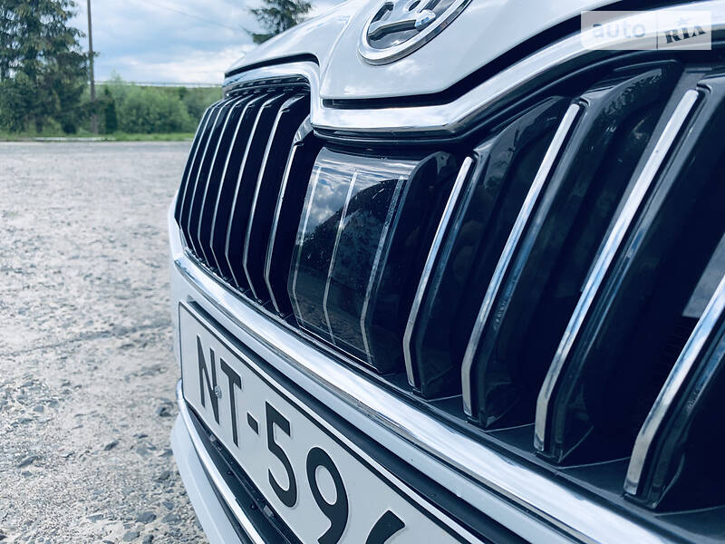 Універсал Skoda Superb 2017 в Рівному