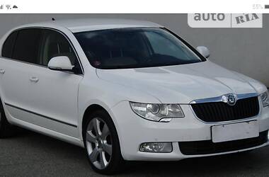 Седан Skoda Superb 2010 в Збаражі