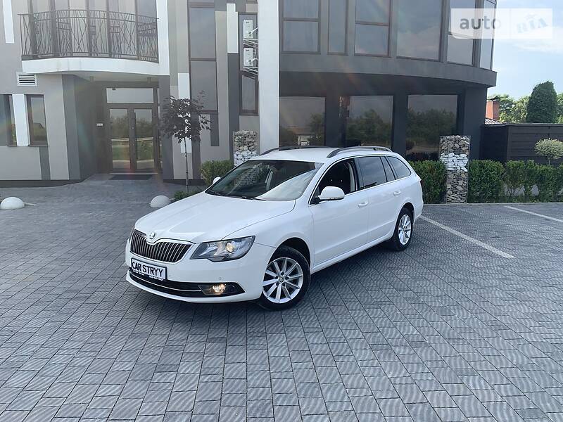 Універсал Skoda Superb 2013 в Стрию