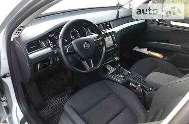 Хэтчбек Skoda Superb 2015 в Черновцах