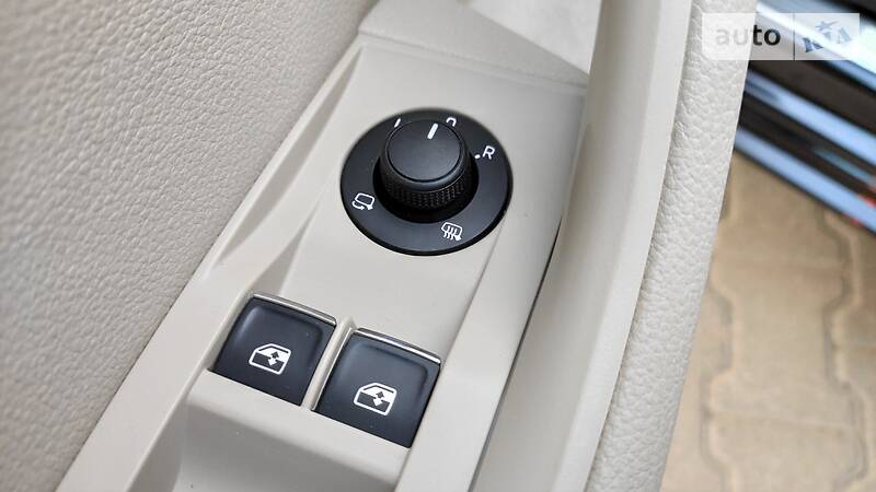 Універсал Skoda Superb 2016 в Чернівцях