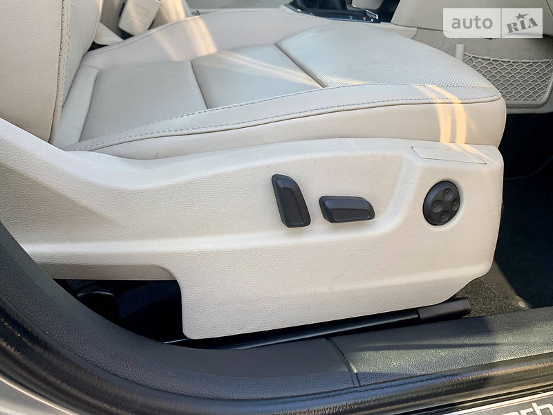 Седан Skoda Superb 2015 в Днепре